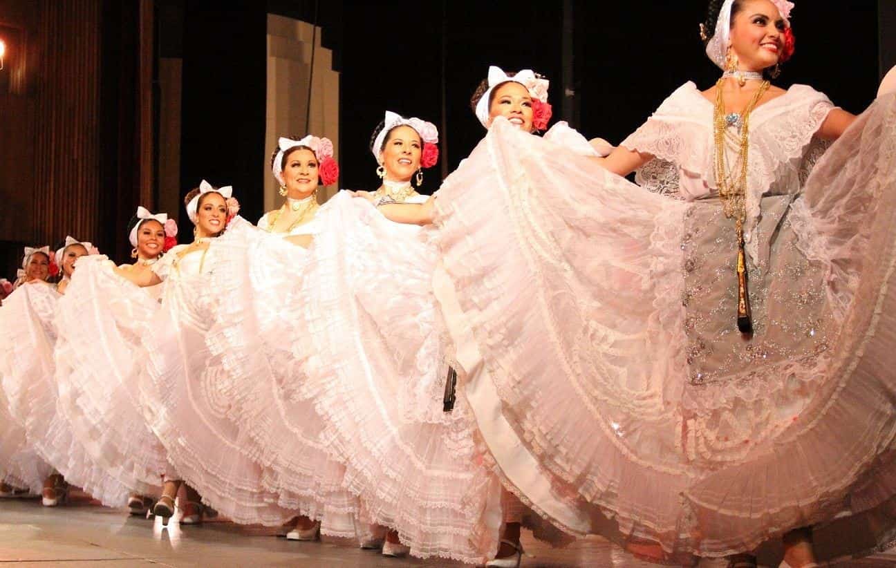 Ballet folclórico de Alvarado viaja hasta La Habana, Cuba; promueven las tradiciones 