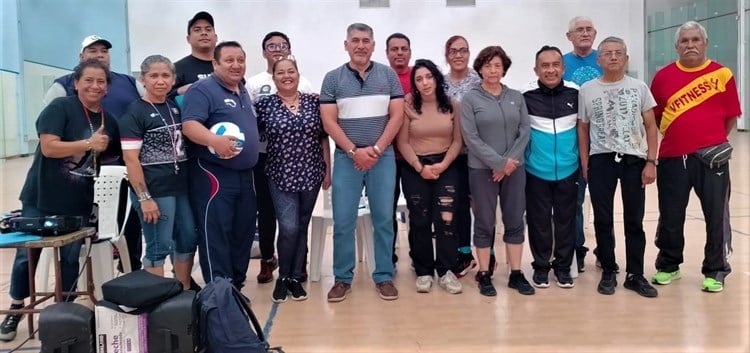 Capacitarán a árbitros de cachibol para próximos eventos