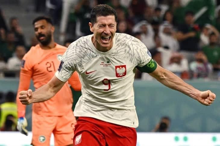 Polonia despierta y vence 2-0 a Arabia Saudita (+Video)