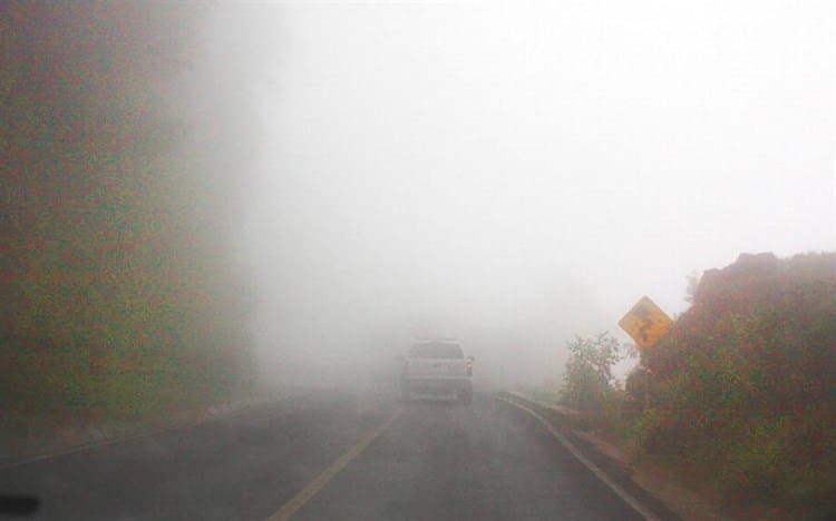 A tomar precauciones; hay niebla en la carretera de Misantla a Xalapa