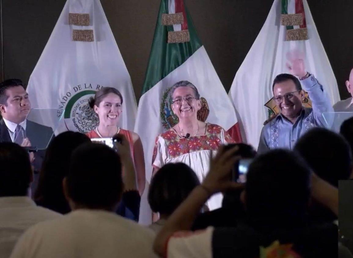 Seguiremos honrando la confianza del pueblo: Gloria Sánchez rinde informe