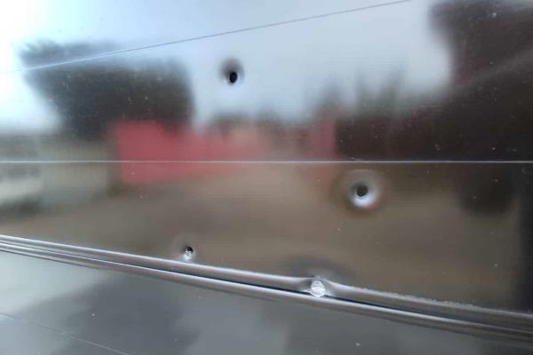 Balean residencia de ex alcalde de Acayucan