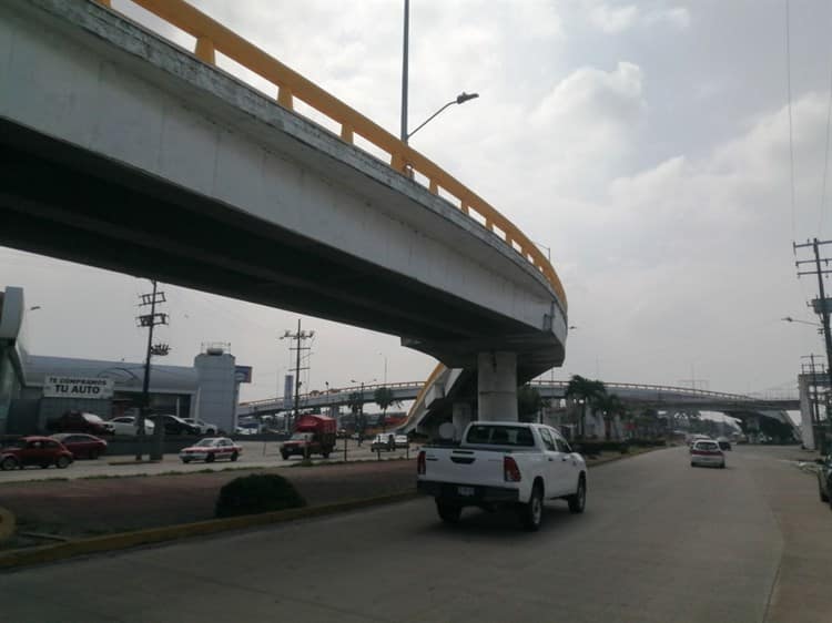 Pintan Distribuidor Vial de Coatzacoalcos