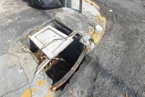 Falta de alumbrado y registro incompleto son un dolor de cabeza para transeúntes en el centro de Veracruz