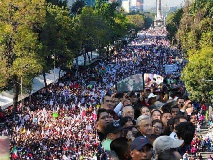 Marcha para no perder la costumbre: AMLO; miles colapsan el centro de la capital del país