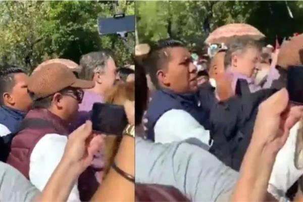 Marcelo Ebrard fue agredido con un objeto durante marcha