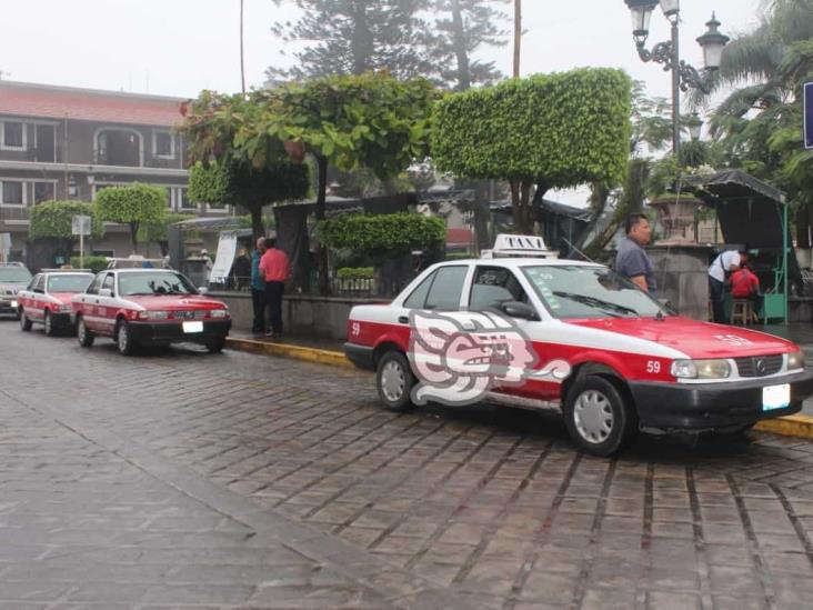Taxistas esperan en Misantla repunte de hasta un 70% en sus corridas
