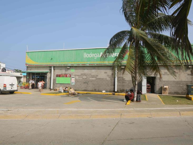 Se registra conato de incendio en super exprés de Paraíso Las Dunas, en Coatzacoalcos