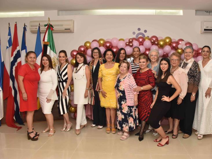 Festejan 100 años del Comité de Damas del Club Rotario Veracruz