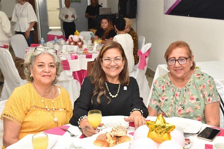 Festejan 100 años del Comité de Damas del Club Rotario Veracruz