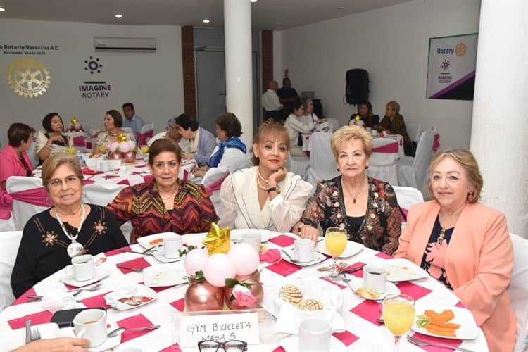 Festejan 100 años del Comité de Damas del Club Rotario Veracruz