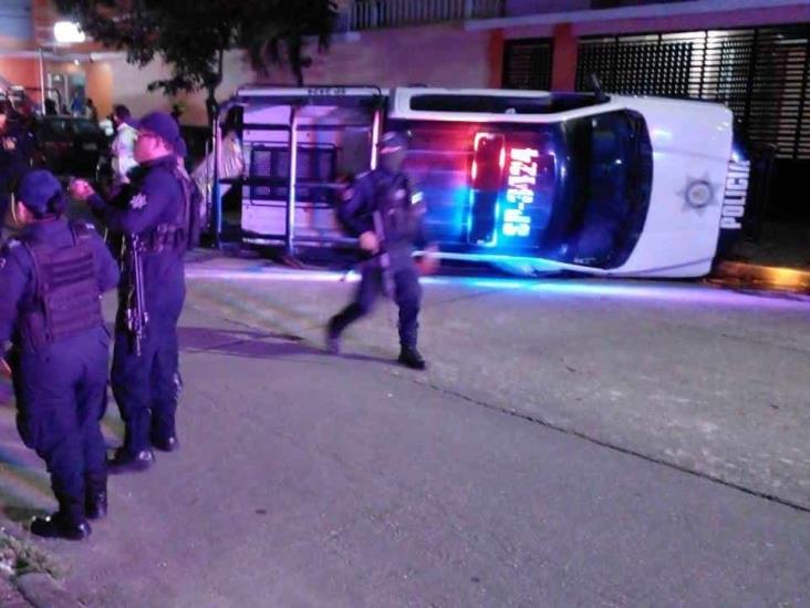 Código Rojo en Coatza; patrulla de SSP termina volcada al atender reporte de secuestro (+Video)