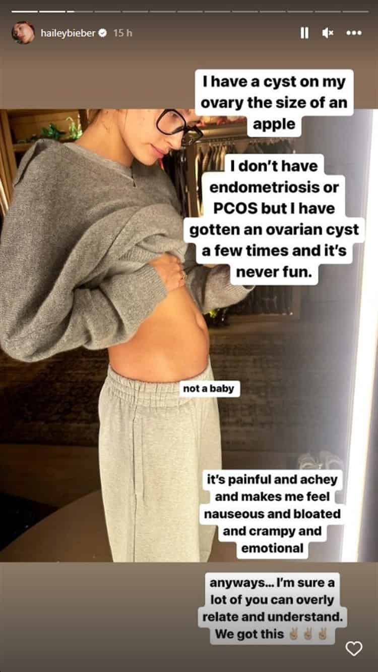 Ante versiones de embarazo, Hailey Bieber muestra ‘pancita’