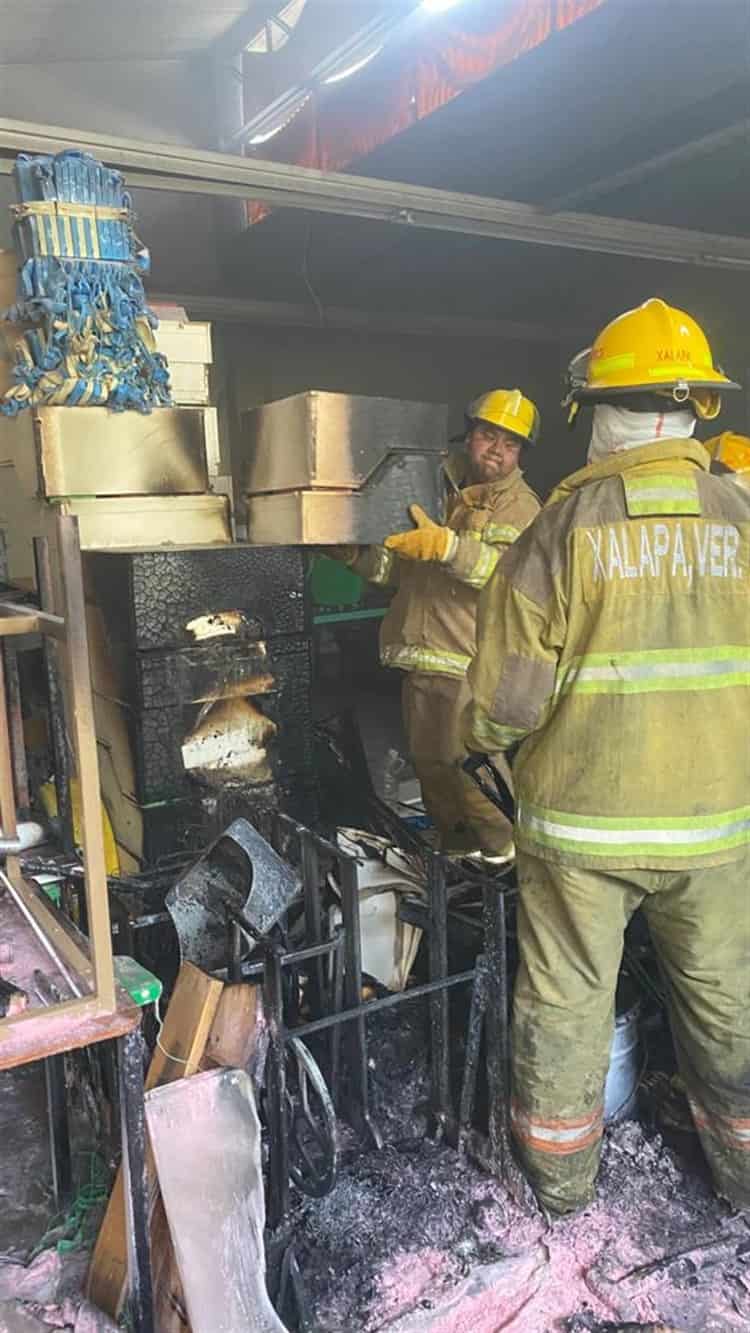 Desalojan escuela de Veracruz por incendio (+Video)