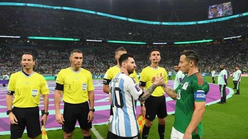 Andrés Guardado defiende a Messi: ‘Canelo’ no sabe lo que es un vestidor