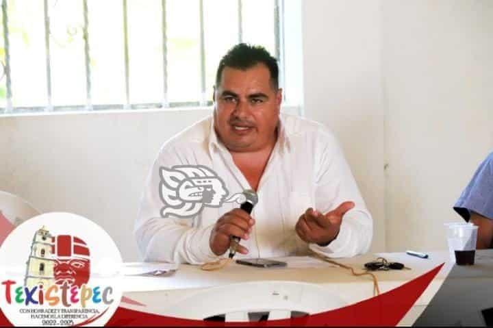 Muere regidor de Texistepec tras ataque de sicarios en Acayucan