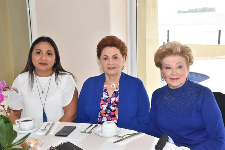Cristy Alva de Suero cumplió 87 años de existencia