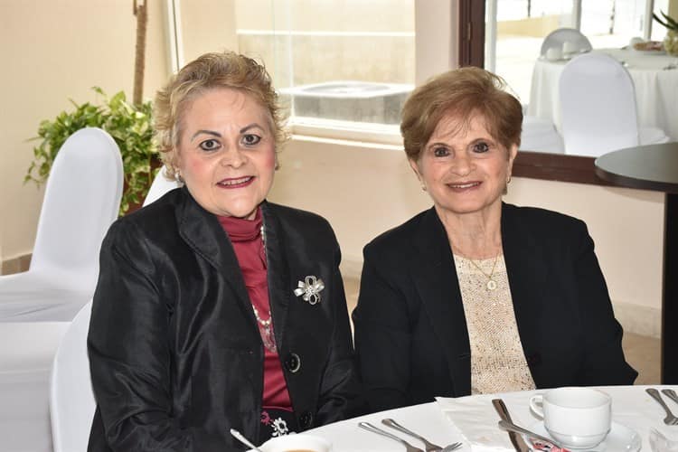 Cristy Alva de Suero cumplió 87 años de existencia