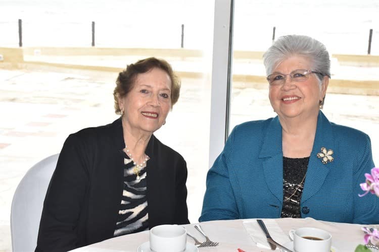Cristy Alva de Suero cumplió 87 años de existencia