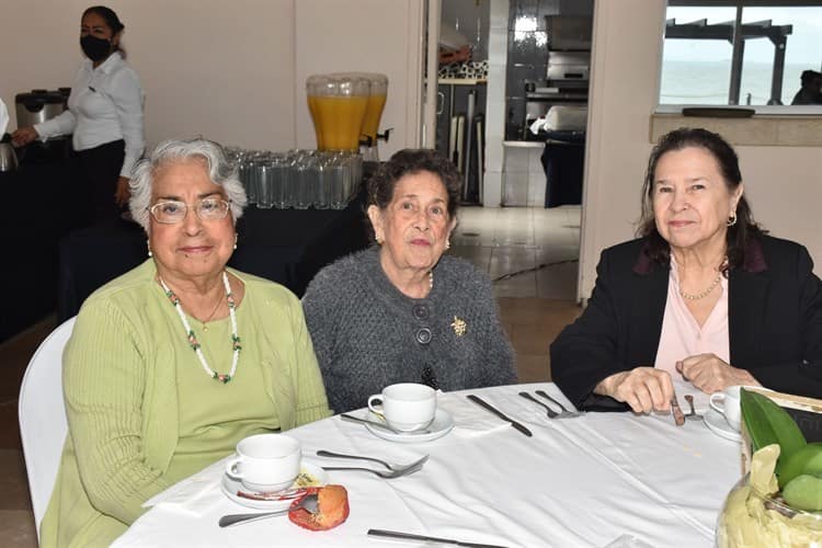Cristy Alva de Suero cumplió 87 años de existencia
