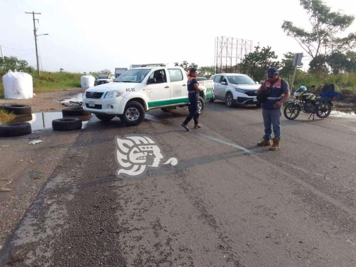 Cae cable de alta tensión en carretera Las Matas