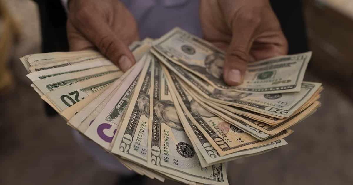 Precio del Dolar: 14 de Febrero