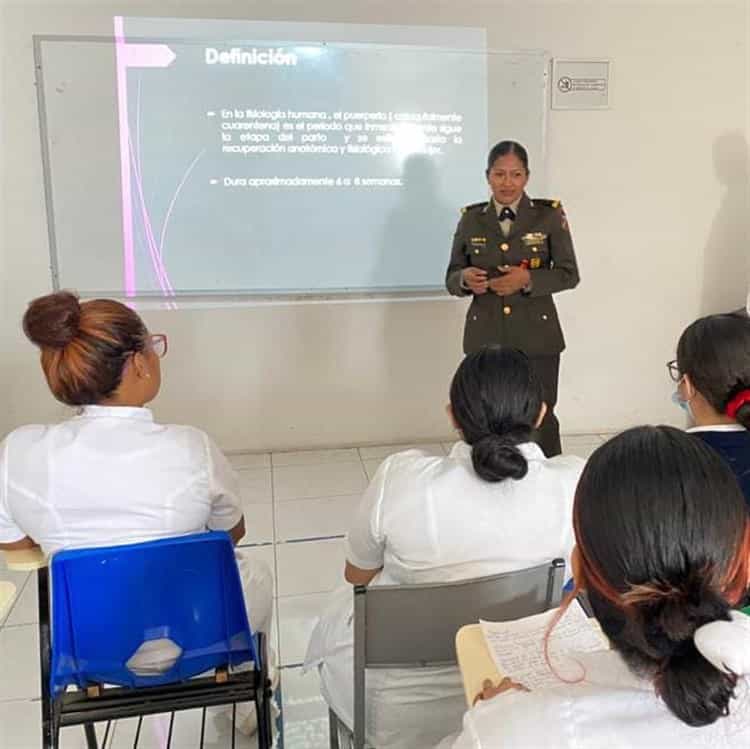 Hospital Militar realiza acercamiento con estudiantes de enfermería