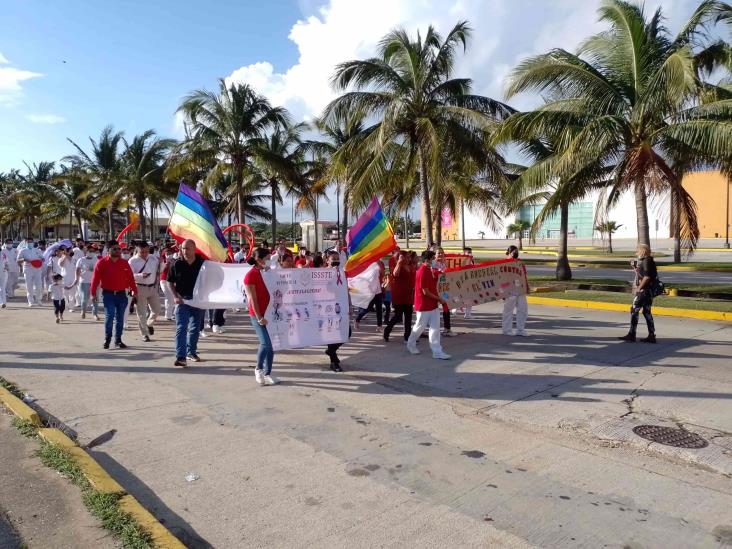 Reciben tratamiento oportuno contra VIH en el Issste  de Coatzacoalcos