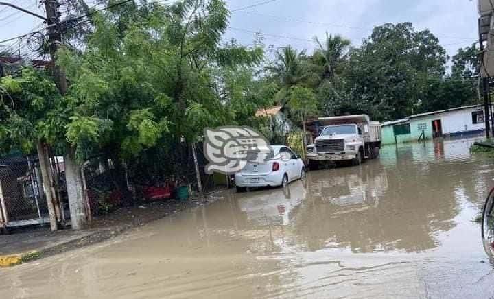 Colonias de Álamo, en alerta por desbordamiento de arroyos