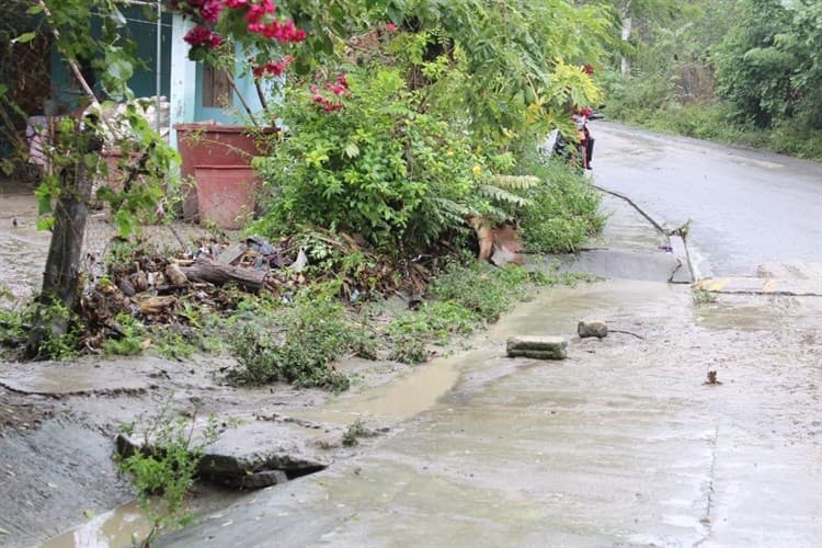 FF 12 deja fuertes daños en comunidades de Coatzintla