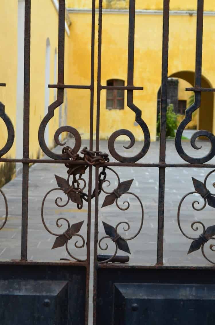 Antiguo Hospital de San Carlos está en el olvido en Veracruz