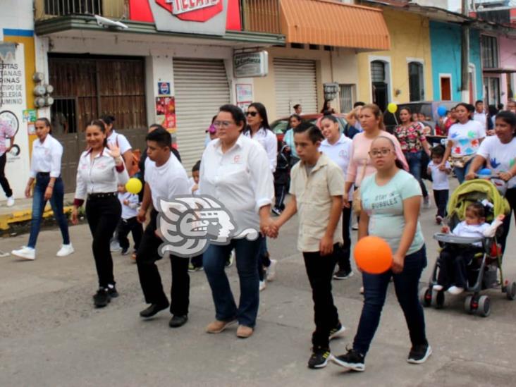 Con caminata conmemoran Día Internacional de las Personas con Discapacidad en Misantla