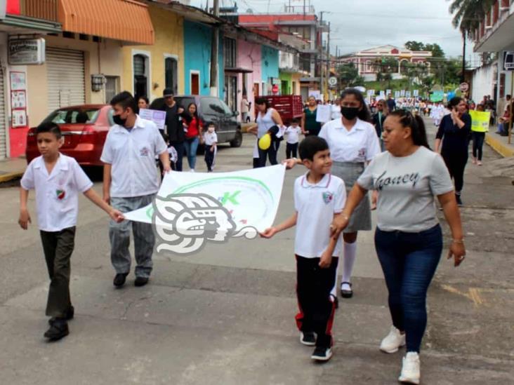 Con caminata conmemoran Día Internacional de las Personas con Discapacidad en Misantla