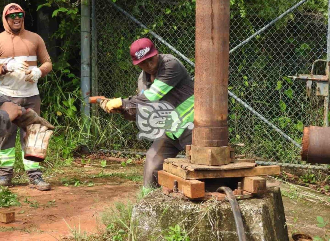 Trabaja CMAS en la batería de Cantícas para restablecer el agua a colonias de Coatzacoalcos