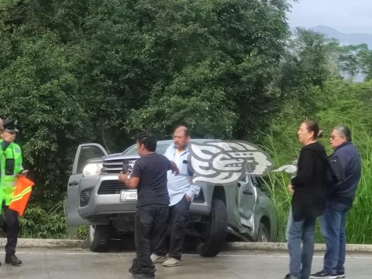 Lluvia de accidentes en la carretera Xalapa-Coatepec; 3 lesionados