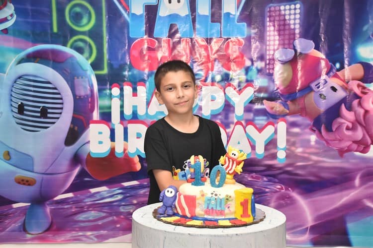Andrés Ordóñez Kloss es festejado por sus 10 años de vida