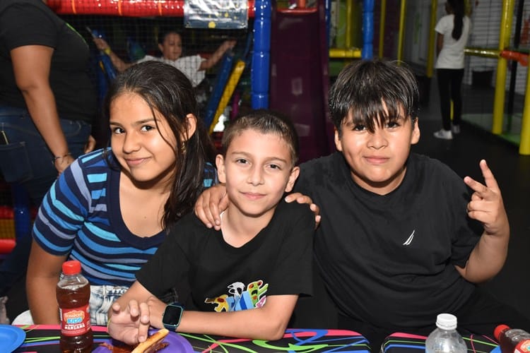 Andrés Ordóñez Kloss es festejado por sus 10 años de vida