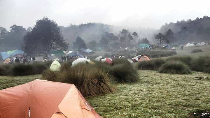 Se extravía familia de 5 integrantes en el Cerro Tepoztecatl de Mariano Escobedo