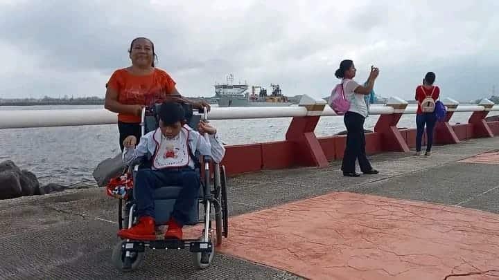 Con paseo familiar, Ángeles Humildes de Texistepec conmemoraron el día de la discapacidad