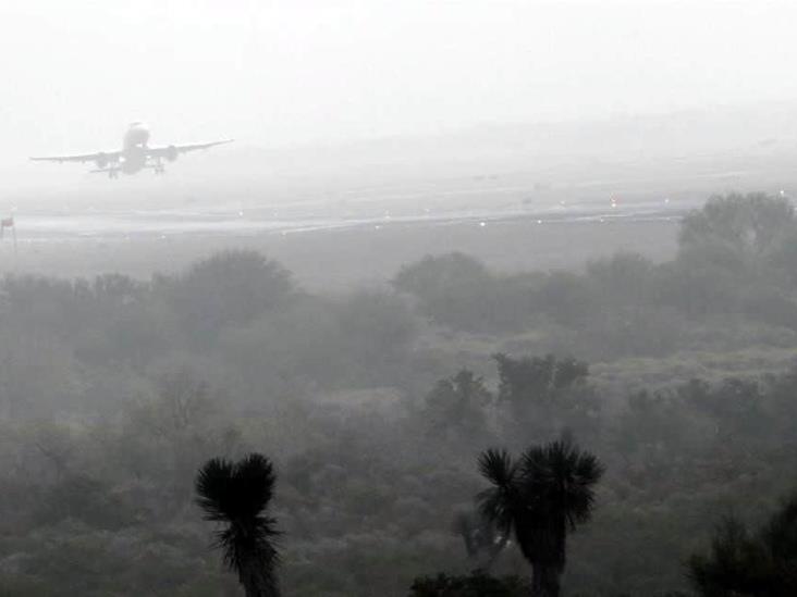 Vuelos desde Monterrey se retrasan hasta 9 horas debido a niebla en el Aeropuerto Internacional