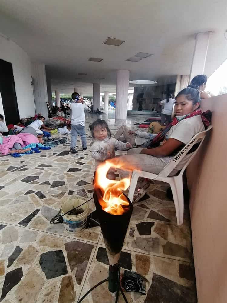 Peregrinos regresan; la familia Santis de 20 integrantes retorna a Chiapas (+Video)