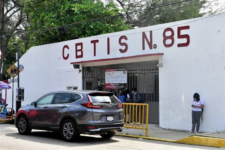 Denuncian anomalías en pagos 500 maestros de CBTIS en el país