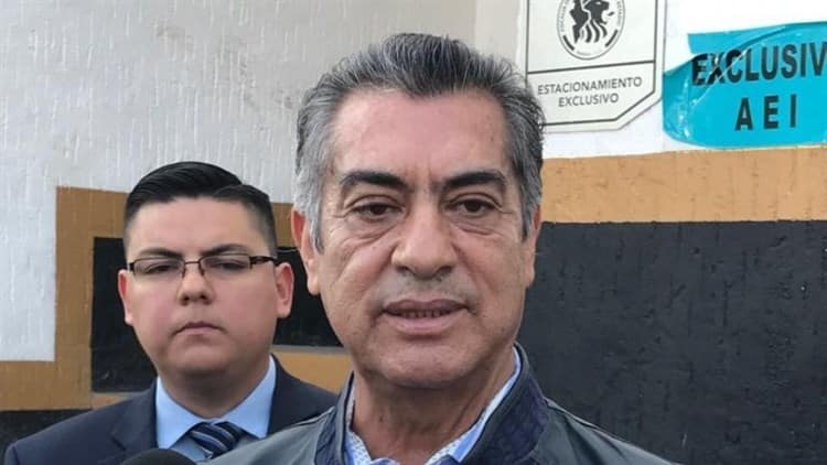 Tras cambio de medida cautelar, ‘El Bronco’ acude a dejar su primera firma