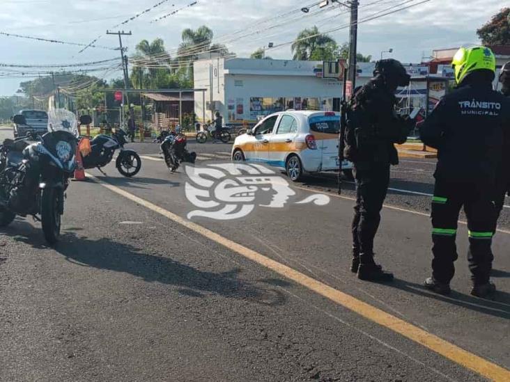 Accidente en Córdoba deja dos motociclistas lesionados y un firulais fallecido