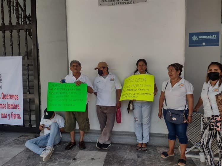 Somos madres y necesitamos trabajar: artesanas piden reinstalación en Veracruz (+Video)