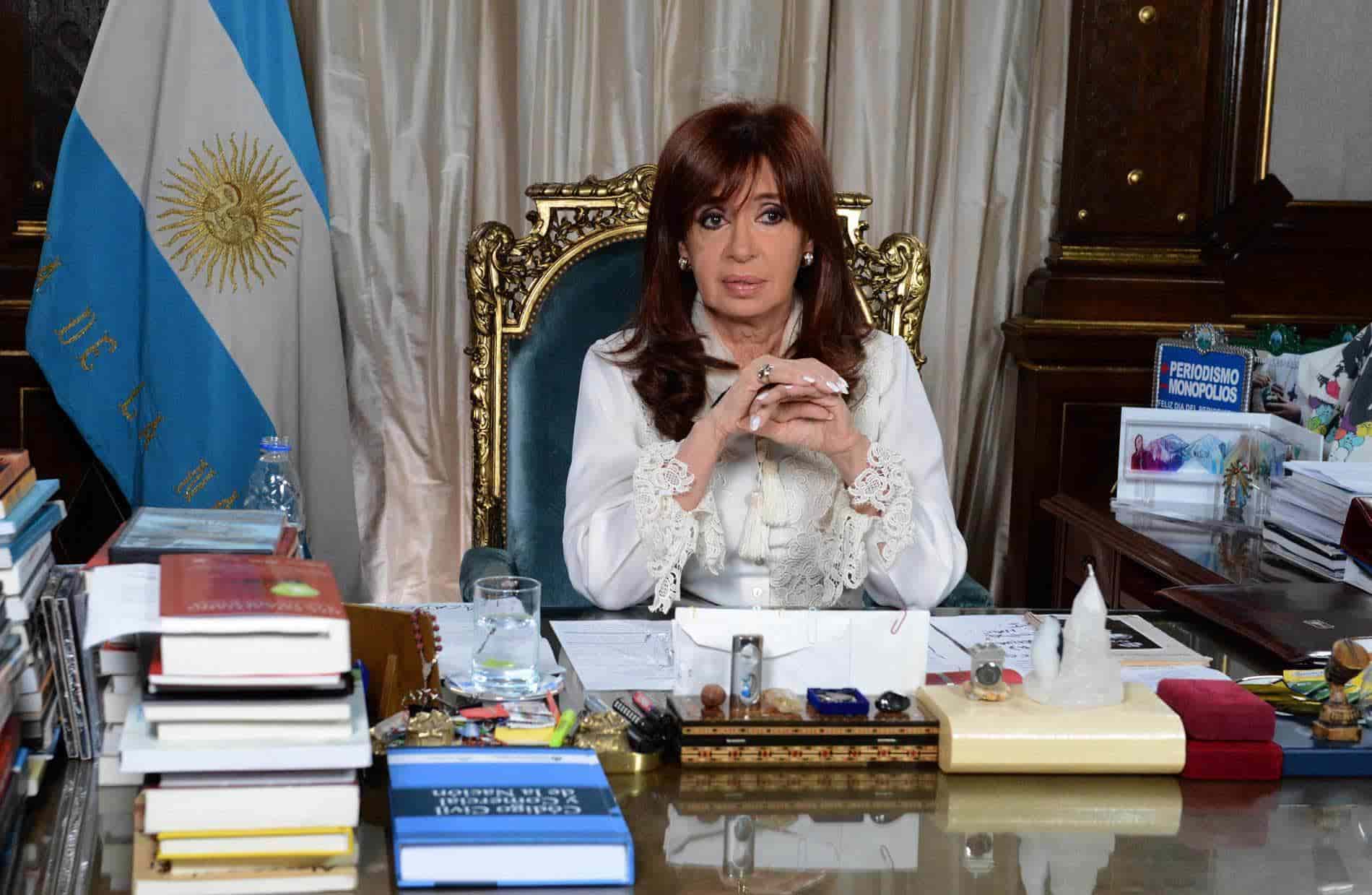 Dan 6 años de prisión a Cristina de Kirchner, vicepresidenta argentina por administración fraudulenta