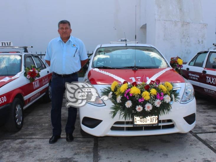 Realizan más de 300 taxistas caravana en Misantla