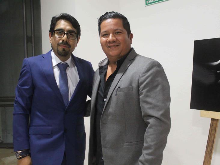 José Luis Amaya y el doctor Gustavo Cayetano realizan muestra fotográfica