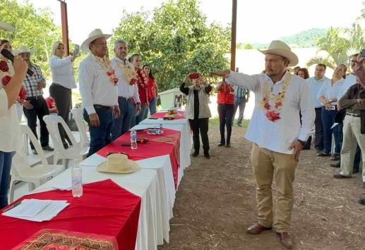 Protesta Manuel Guerrero Sánchez como nuevo dirigente de la CNC en Veracruz