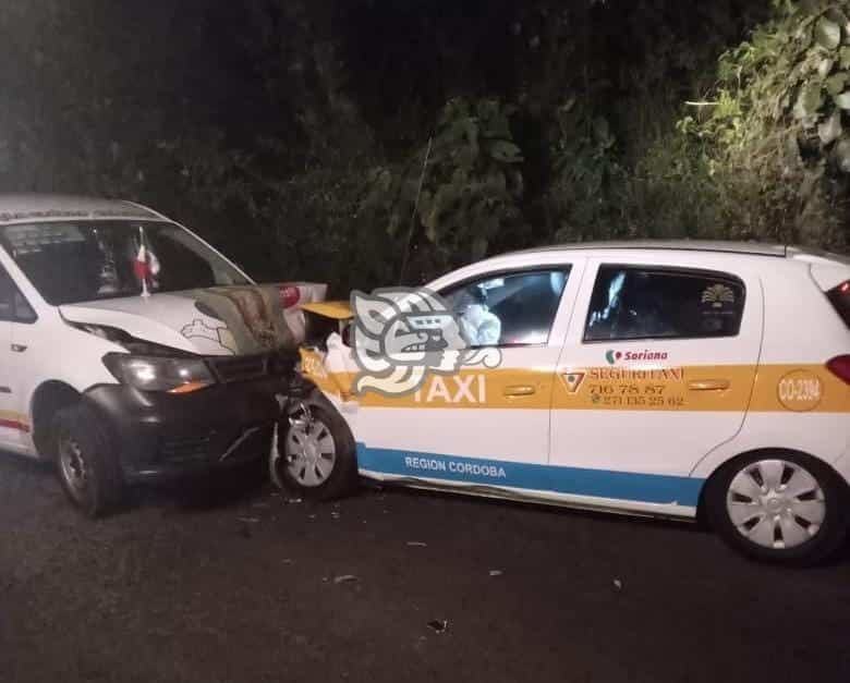 Accidente vehicular en Huatusco deja dos personas lesionadas
